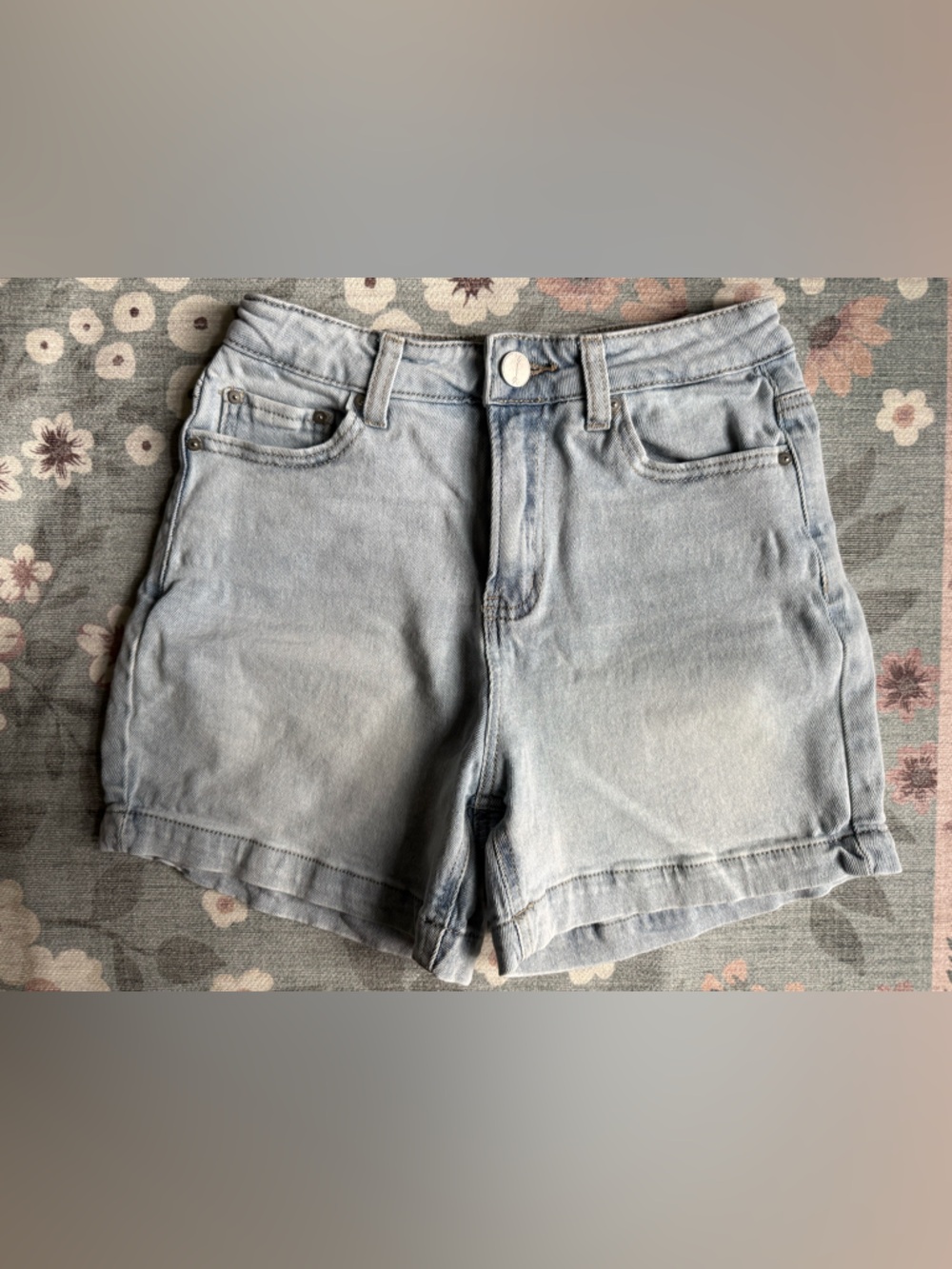 (3/$20) Light Wash Denim Shorts